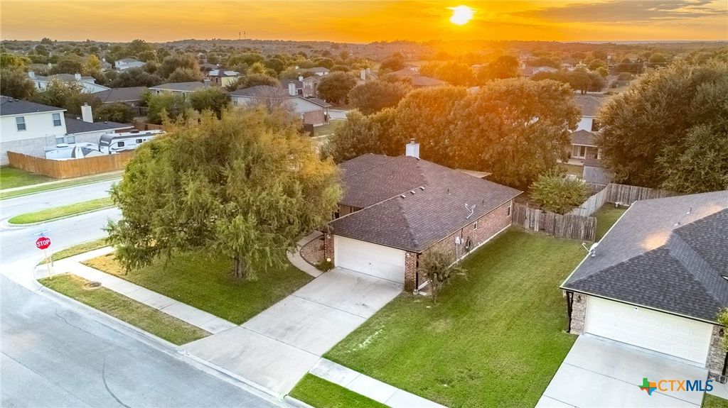5308 Southern Crossing Drive, Temple, TX 76502