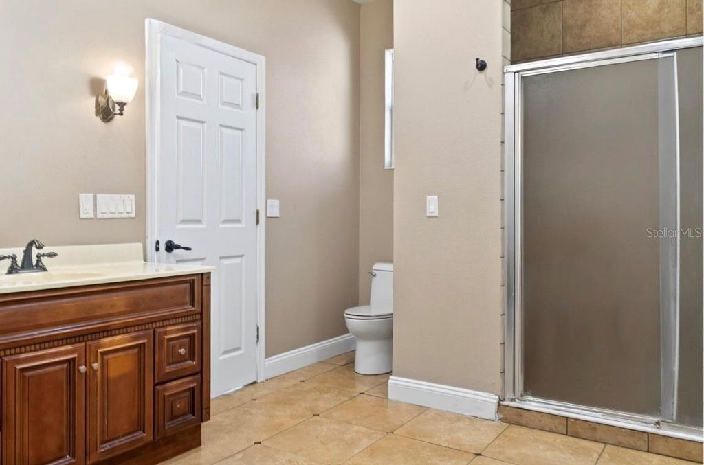 Image 17 of property listing at 714 KANKAKEE LANE, Orlando, FL 32807