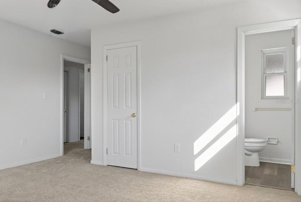 Image 20 of property listing at 714 KANKAKEE LANE, Orlando, FL 32807