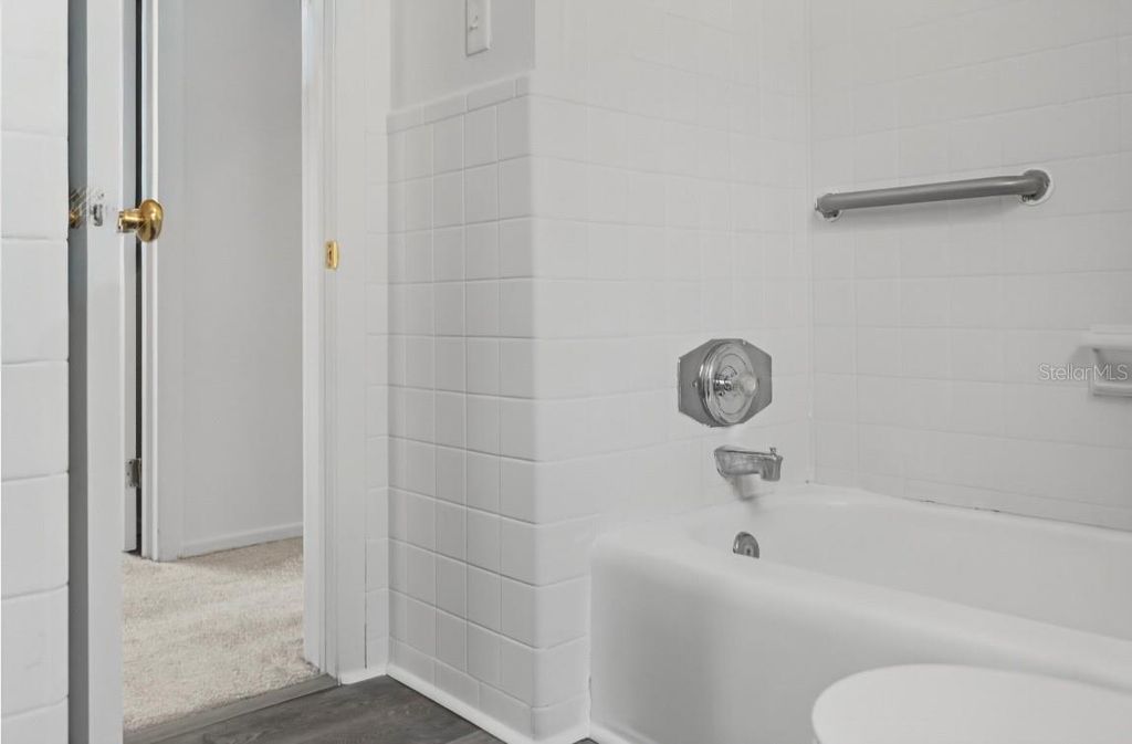 Image 25 of property listing at 714 KANKAKEE LANE, Orlando, FL 32807