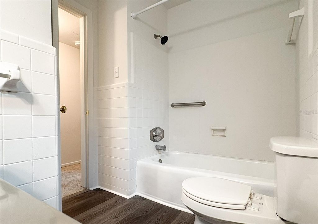 Image 31 of property listing at 714 KANKAKEE LANE, Orlando, FL 32807