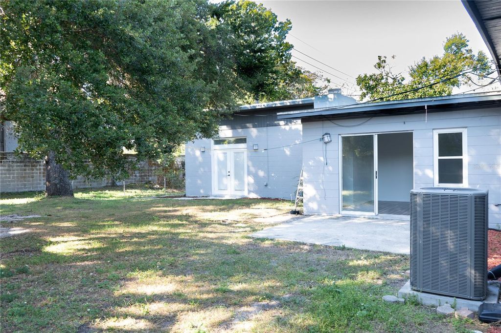 Image 33 of property listing at 714 KANKAKEE LANE, Orlando, FL 32807