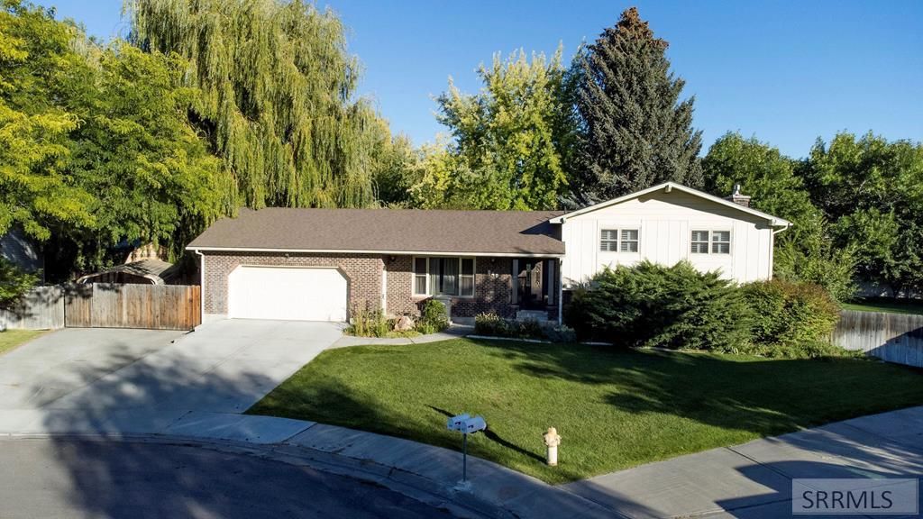 649 Brentwood Circle, Idaho Falls, ID 83402