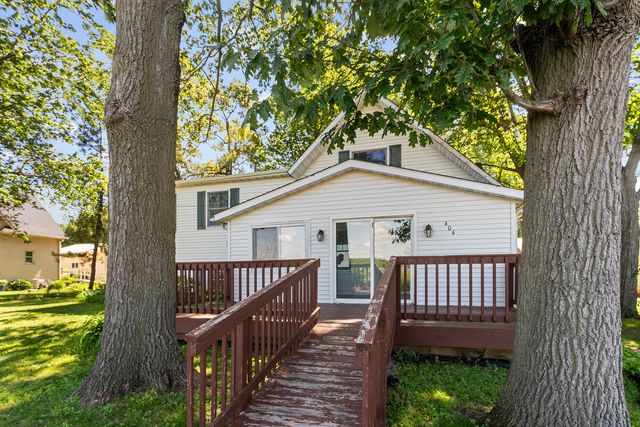 404 1st Avenue, Hampton, IL 61256