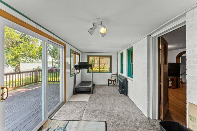 404 1st Avenue, Hampton, IL 61256