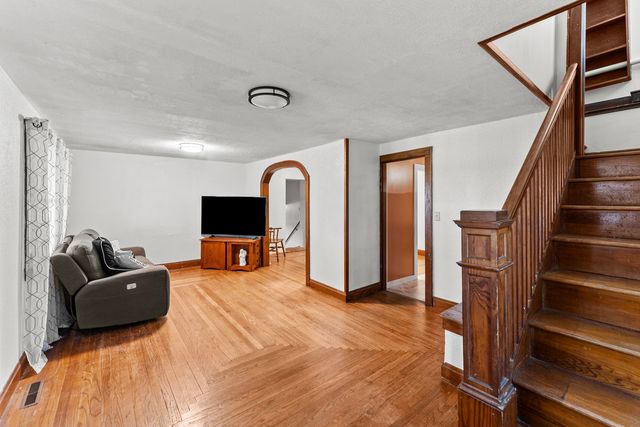 404 1st Avenue, Hampton, IL 61256