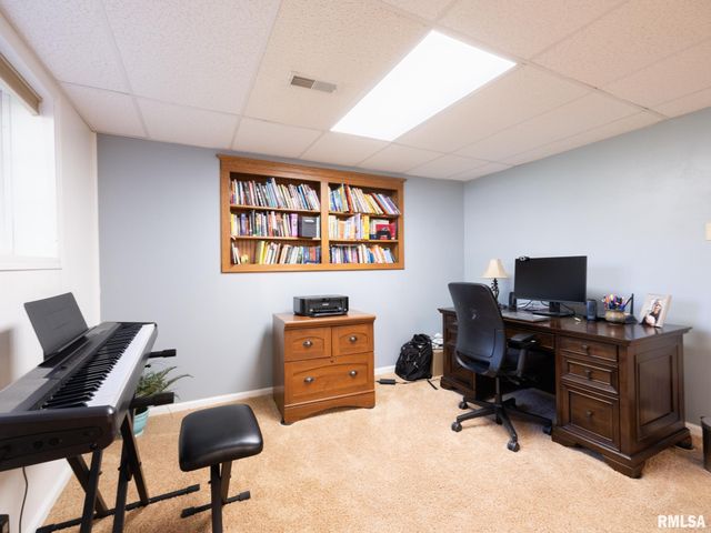 3612 W CHARTWELL Road, Peoria, IL 61614