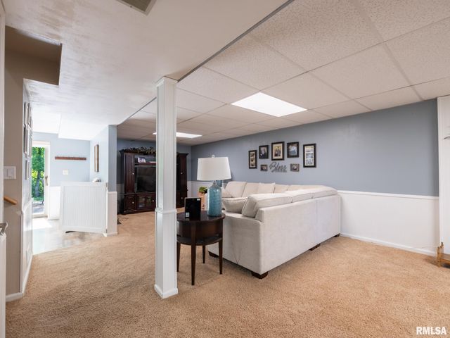 3612 W CHARTWELL Road, Peoria, IL 61614