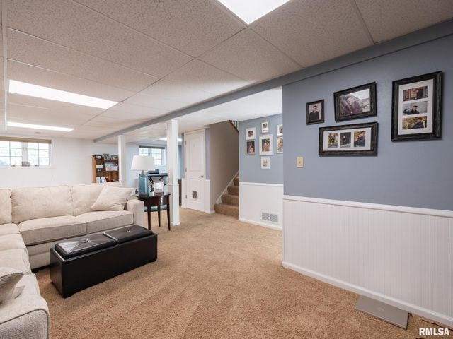 3612 W CHARTWELL Road, Peoria, IL 61614