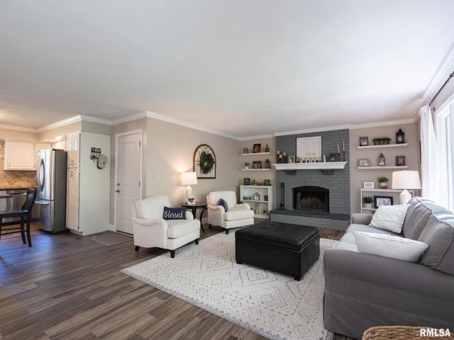 3612 W CHARTWELL Road, Peoria, IL 61614