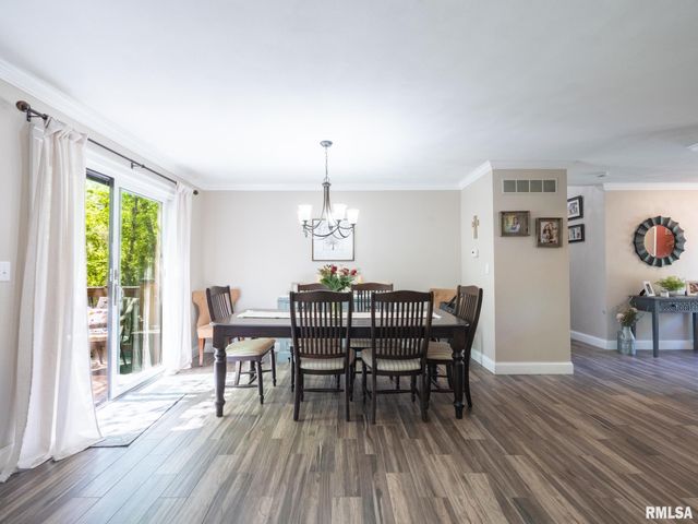 3612 W CHARTWELL Road, Peoria, IL 61614