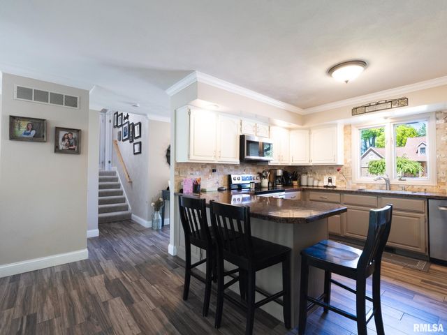 3612 W CHARTWELL Road, Peoria, IL 61614