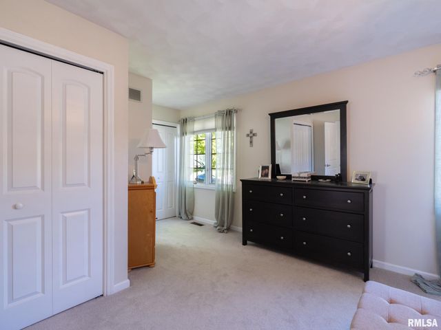 3612 W CHARTWELL Road, Peoria, IL 61614