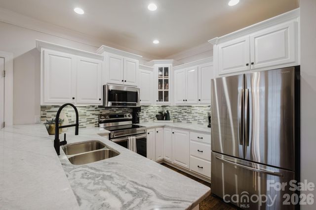 2711 Clemson Avenue, Charlotte, NC 28205