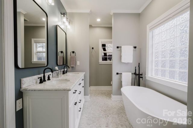 2711 Clemson Avenue, Charlotte, NC 28205