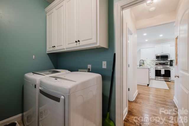 2711 Clemson Avenue, Charlotte, NC 28205