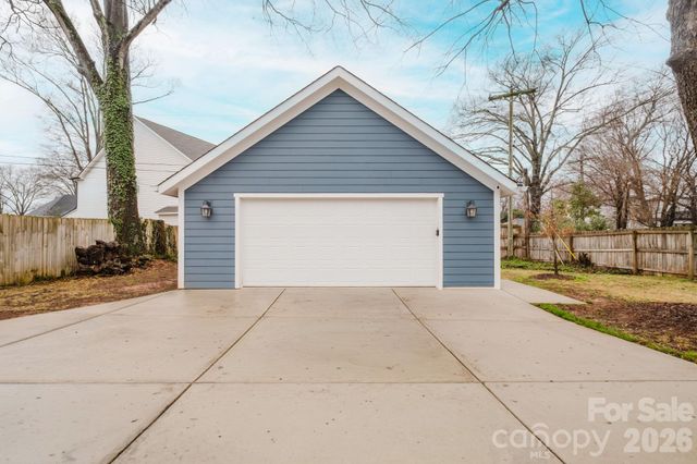 2711 Clemson Avenue, Charlotte, NC 28205