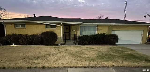 2051 RANDALL Court, Springfield, IL 62703