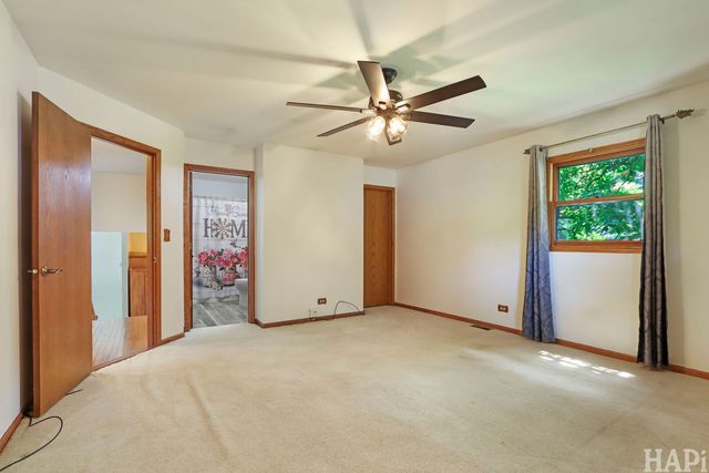 10113 W Crissy Avenue, Beach Park, IL 60099