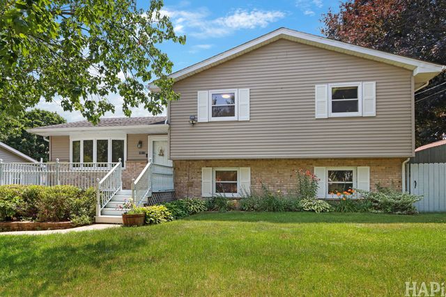 10113 W Crissy Avenue, Beach Park, IL 60099