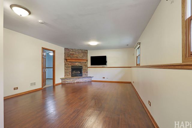 10113 W Crissy Avenue, Beach Park, IL 60099