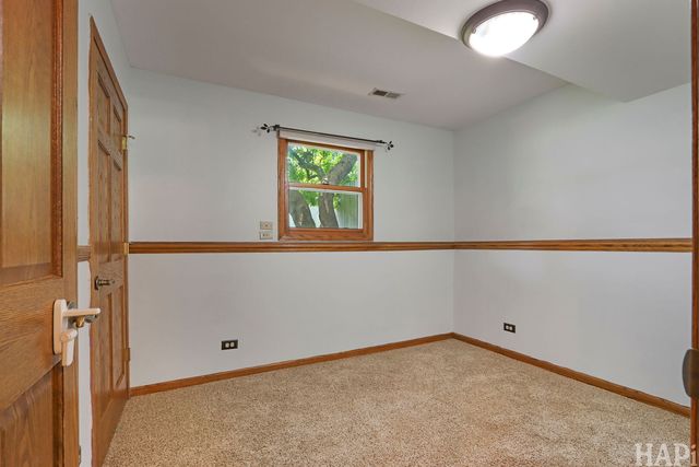 10113 W Crissy Avenue, Beach Park, IL 60099