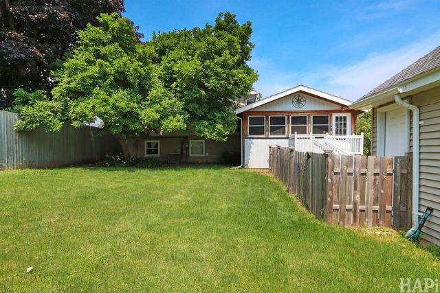 10113 W Crissy Avenue, Beach Park, IL 60099
