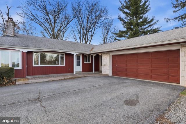 1437 LITITZ RD, Manheim, PA 17545