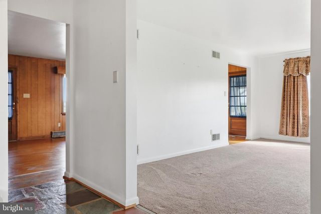 1437 LITITZ RD, Manheim, PA 17545