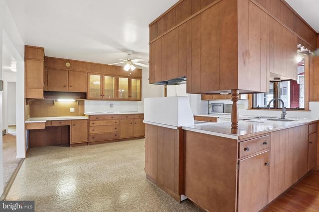 1437 LITITZ RD, Manheim, PA 17545
