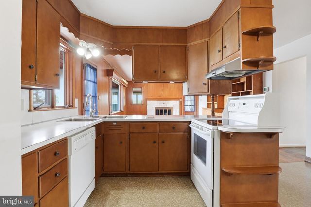 1437 LITITZ RD, Manheim, PA 17545