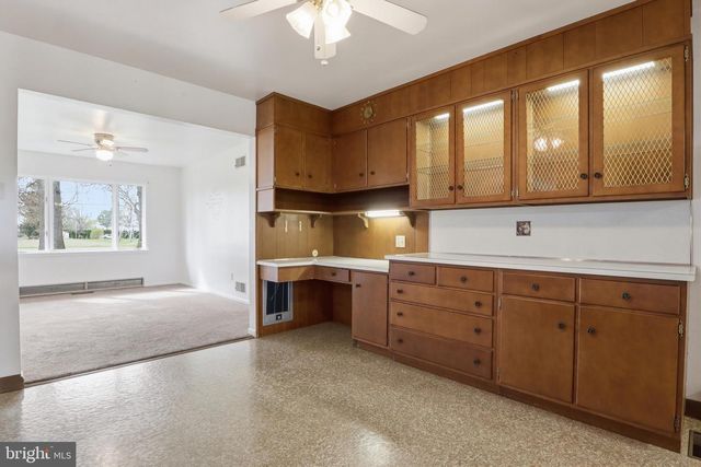 1437 LITITZ RD, Manheim, PA 17545