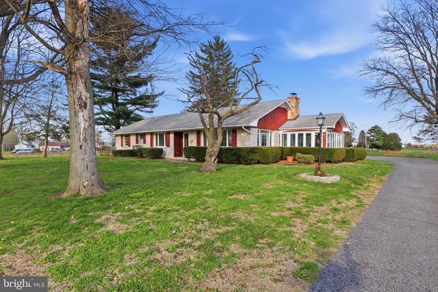 1437 LITITZ RD, Manheim, PA 17545