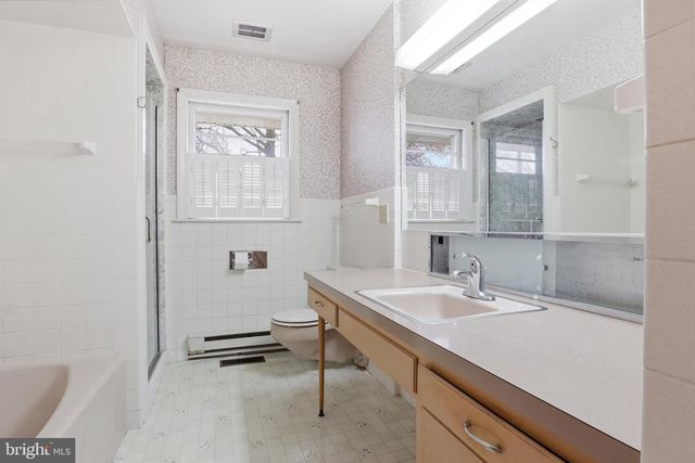 1437 LITITZ RD, Manheim, PA 17545
