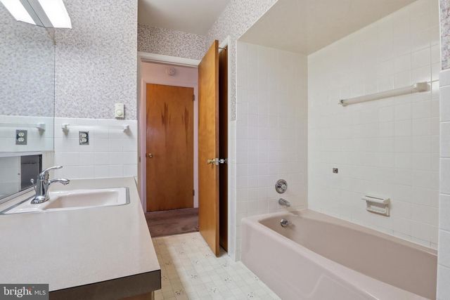 1437 LITITZ RD, Manheim, PA 17545