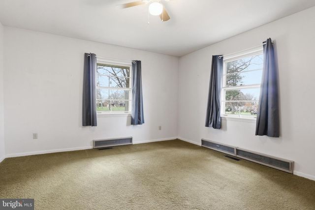 1437 LITITZ RD, Manheim, PA 17545