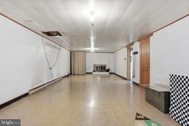 1437 LITITZ RD, Manheim, PA 17545