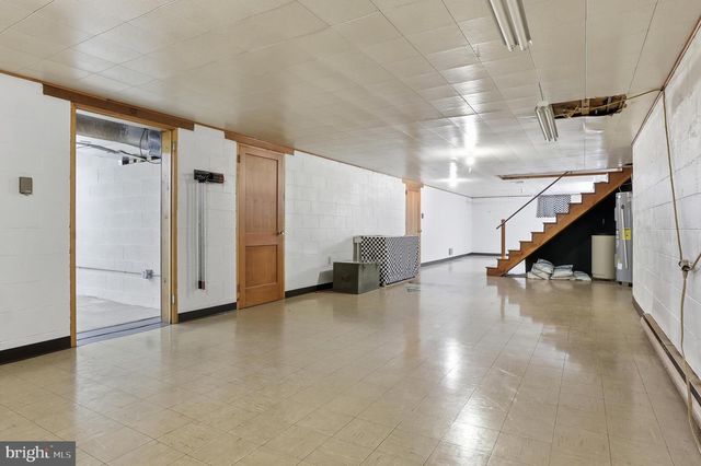 1437 LITITZ RD, Manheim, PA 17545