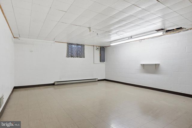 1437 LITITZ RD, Manheim, PA 17545