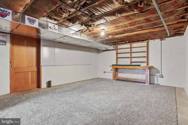 1437 LITITZ RD, Manheim, PA 17545
