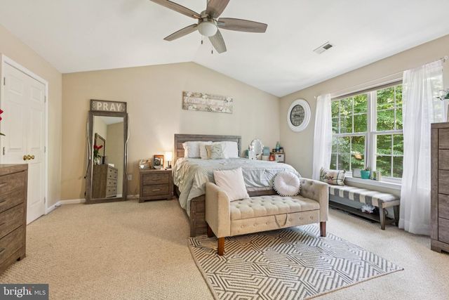 3404 HOLLY CIR, Triangle, VA 22172