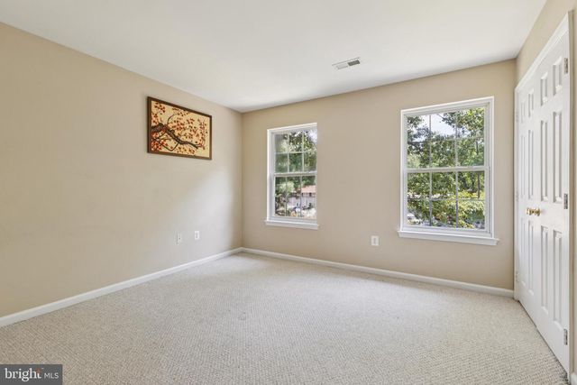 3404 HOLLY CIR, Triangle, VA 22172