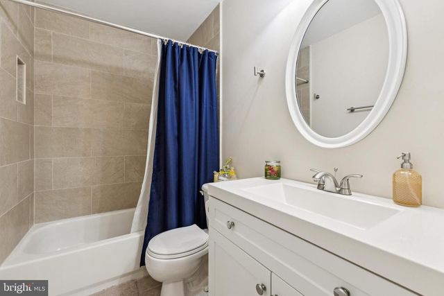 3404 HOLLY CIR, Triangle, VA 22172