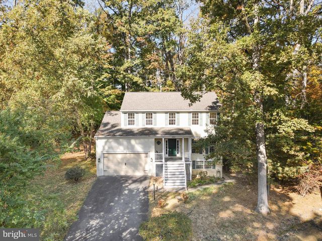 3404 HOLLY CIR, Triangle, VA 22172