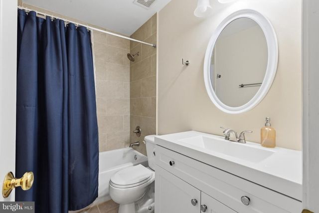 3404 HOLLY CIR, Triangle, VA 22172