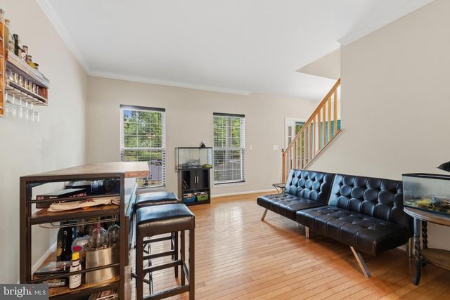 3404 HOLLY CIR, Triangle, VA 22172