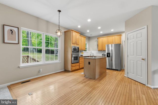 3404 HOLLY CIR, Triangle, VA 22172