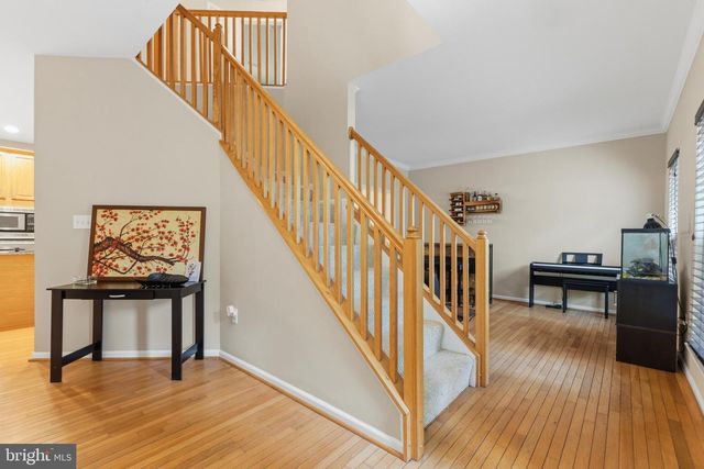 3404 HOLLY CIR, Triangle, VA 22172