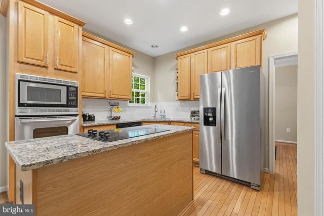 3404 HOLLY CIR, Triangle, VA 22172