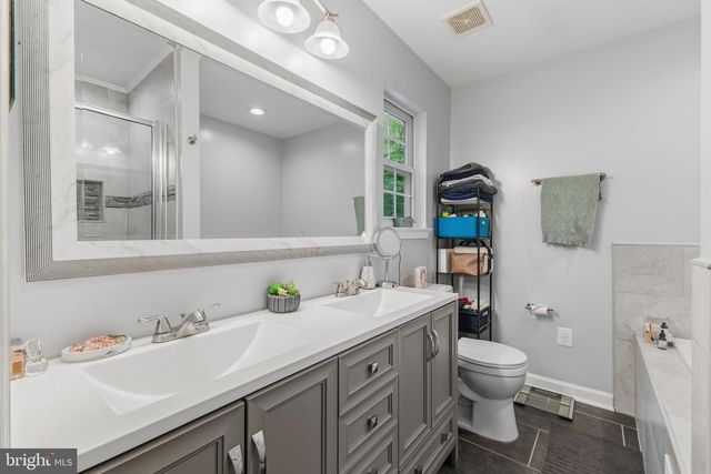 3404 HOLLY CIR, Triangle, VA 22172